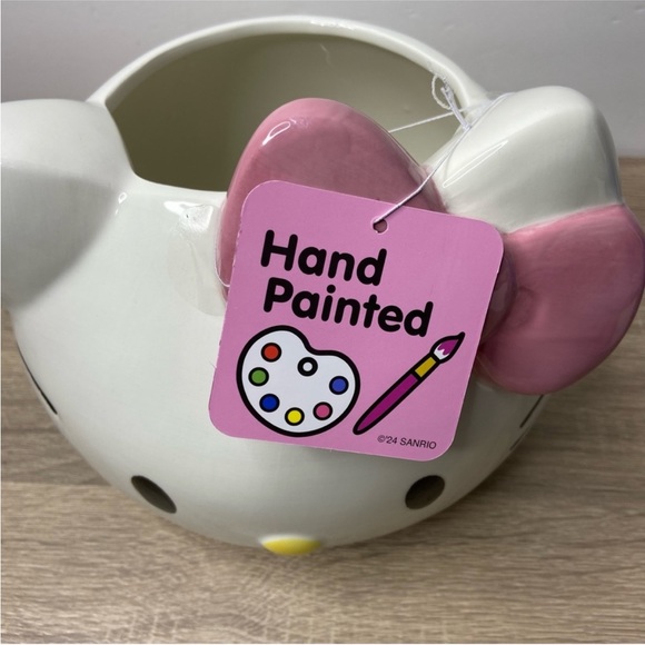 Hello Kitty Ceramic Handpainted Planter
NWT 2024 - Picture 2 of 6